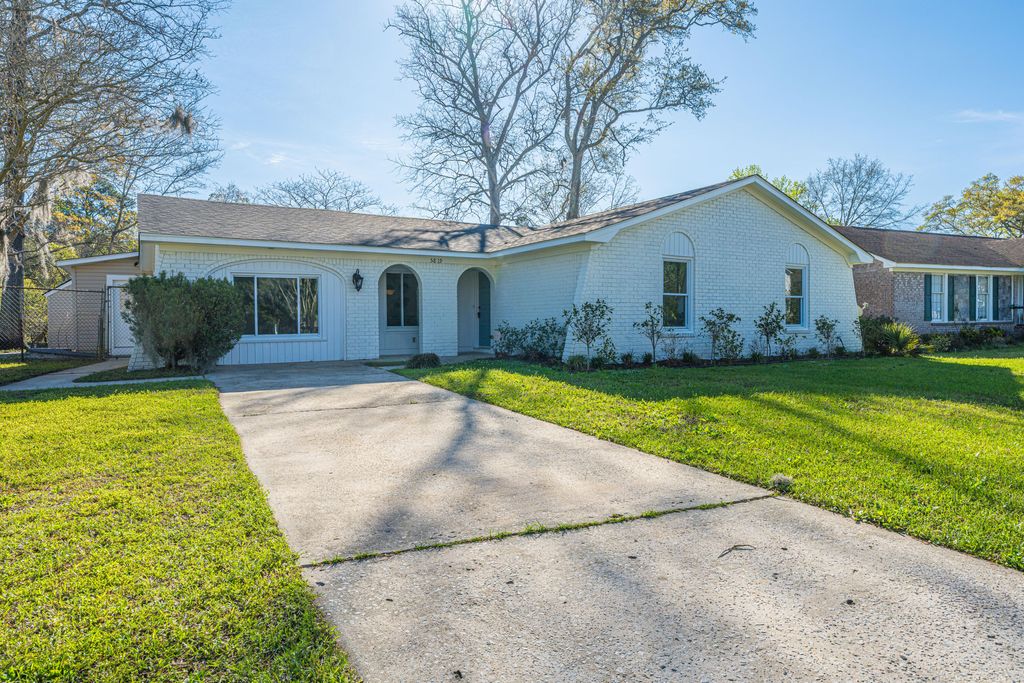 5819 Saint Angela Drive, North Charleston, SC 29418