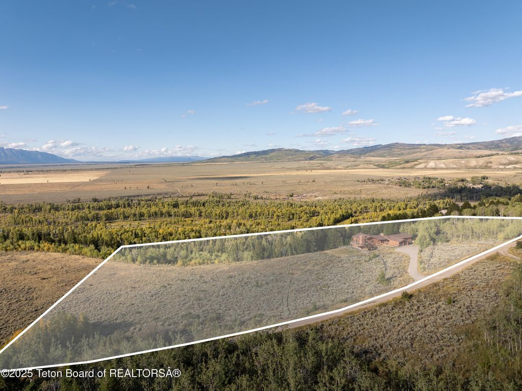 6030 HIGHLANDS DRIVE Loop, Kelly, WY 83011 photo 13