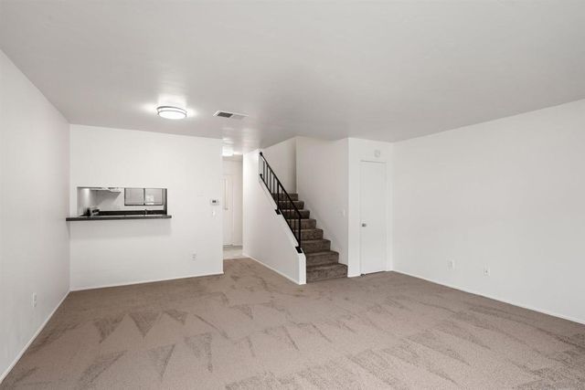 5580 Lake Park Way 28, La Mesa, CA 91942