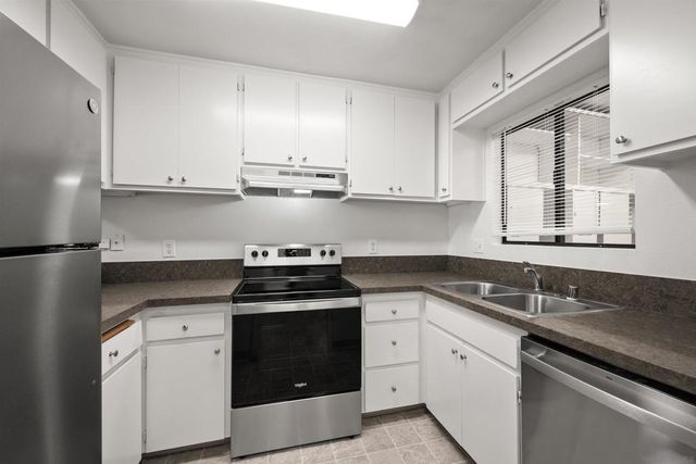 5580 Lake Park Way 28, La Mesa, CA 91942