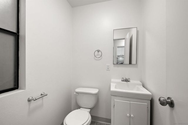 5580 Lake Park Way 28, La Mesa, CA 91942