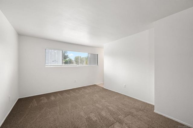 5580 Lake Park Way 28, La Mesa, CA 91942