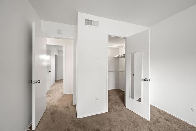 5580 Lake Park Way 28, La Mesa, CA 91942