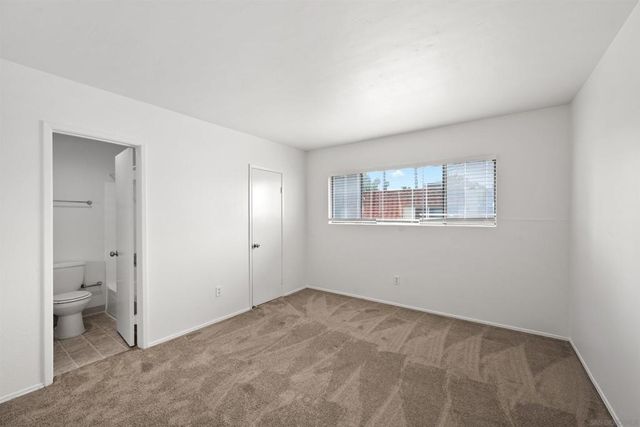 5580 Lake Park Way 28, La Mesa, CA 91942