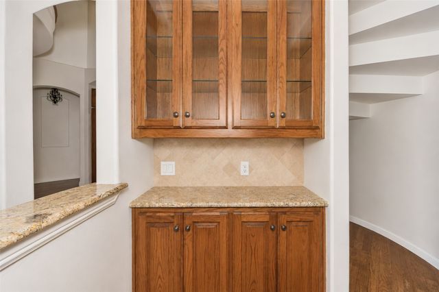 3908 Lakewood Heights Court, Fort Worth, TX 76179