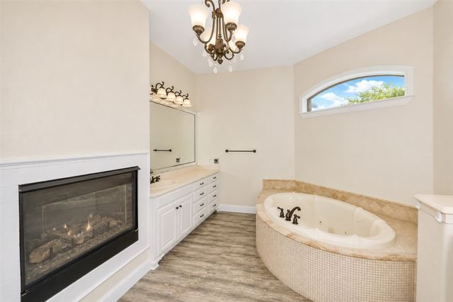 3908 Lakewood Heights Court, Fort Worth, TX 76179
