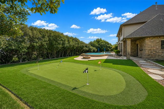 3908 Lakewood Heights Court, Fort Worth, TX 76179