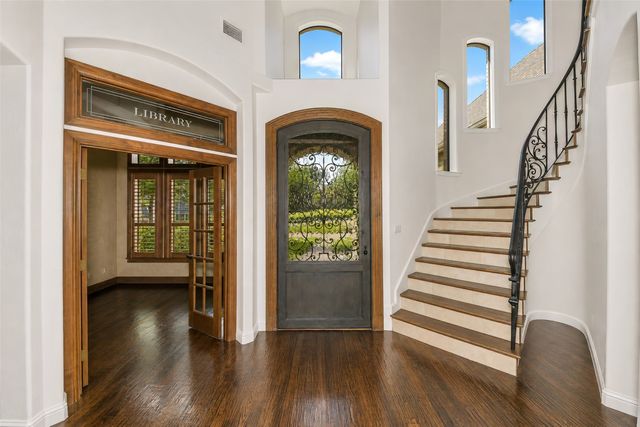 3908 Lakewood Heights Court, Fort Worth, TX 76179