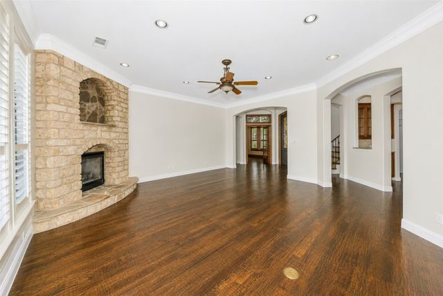 3908 Lakewood Heights Court, Fort Worth, TX 76179