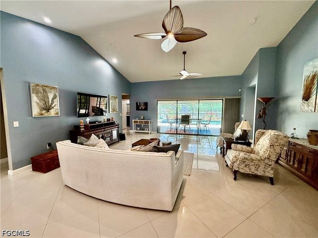 1302 Magnolia AVE, Lehigh Acres, FL 33972