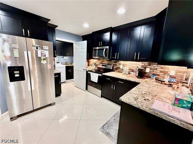 1302 Magnolia AVE, Lehigh Acres, FL 33972