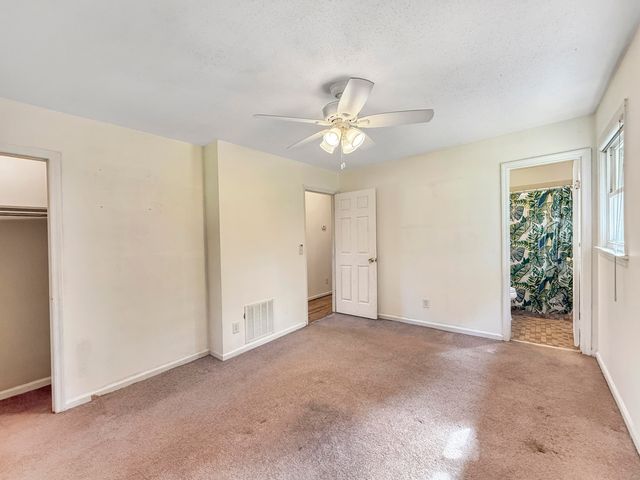 135 Mulberry Drive, Summerville, SC 29486