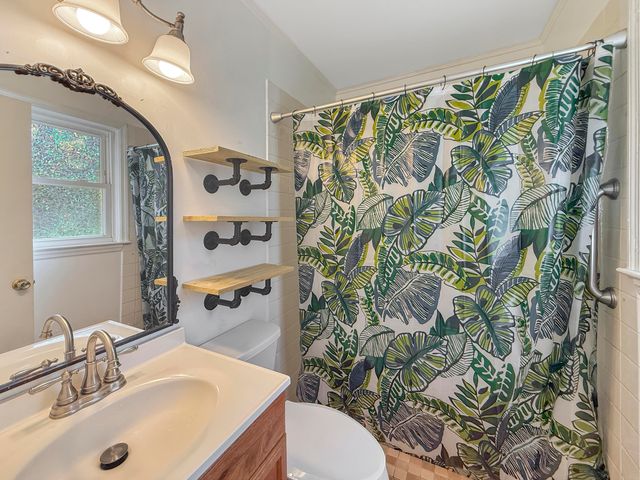 135 Mulberry Drive, Summerville, SC 29486