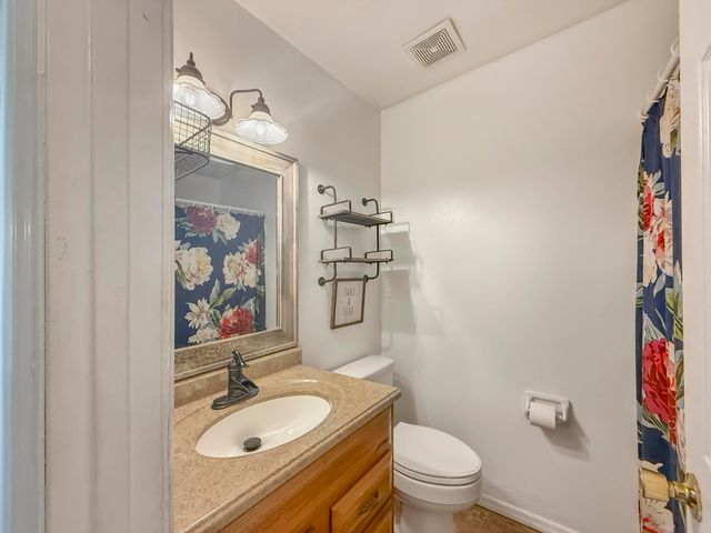 135 Mulberry Drive, Summerville, SC 29486