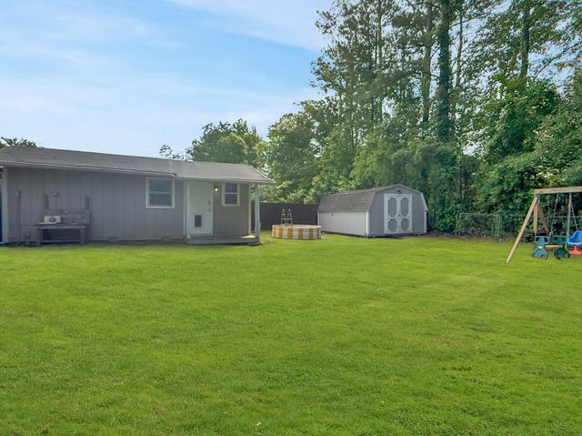 135 Mulberry Drive, Summerville, SC 29486