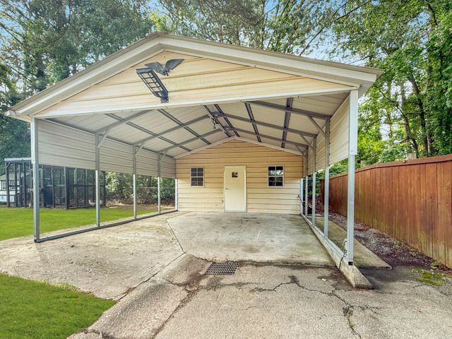 135 Mulberry Drive, Summerville, SC 29486