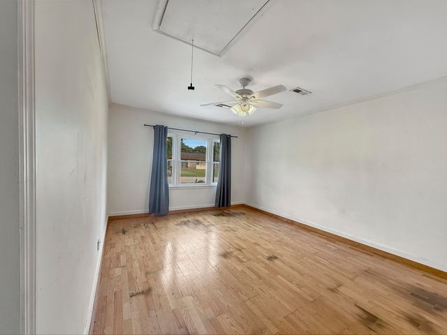 135 Mulberry Drive, Summerville, SC 29486
