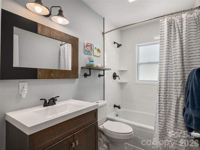 182 Locust Court, Arden, NC 28704