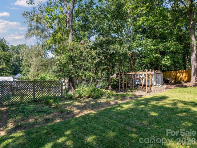 182 Locust Court, Arden, NC 28704