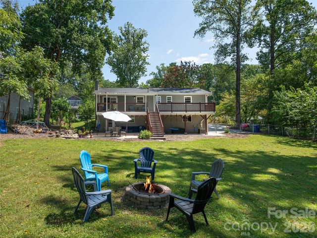 182 Locust Court, Arden, NC 28704