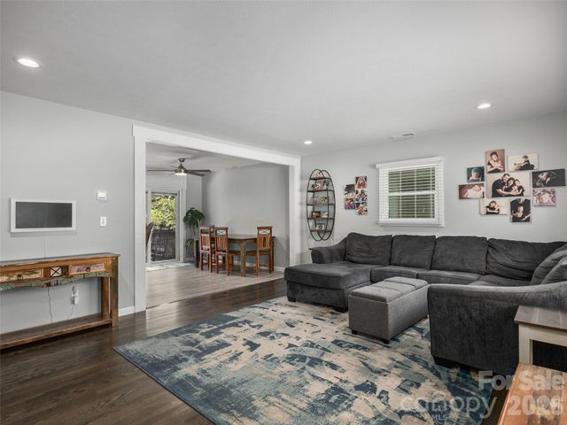 182 Locust Court, Arden, NC 28704