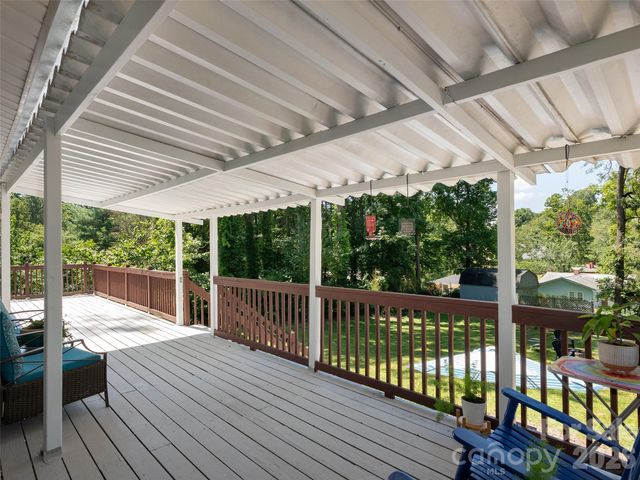 182 Locust Court, Arden, NC 28704