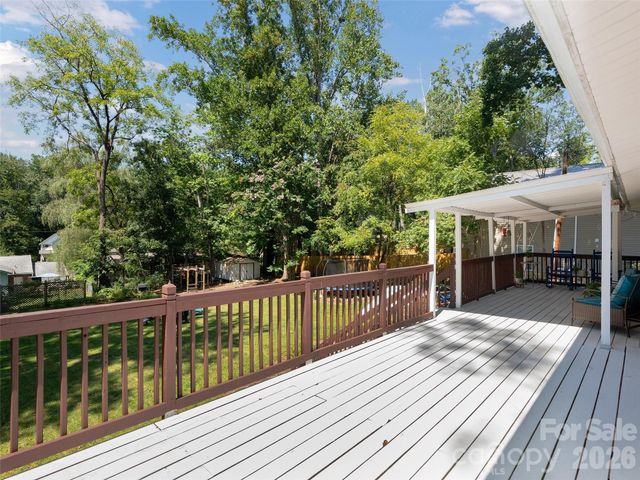 182 Locust Court, Arden, NC 28704