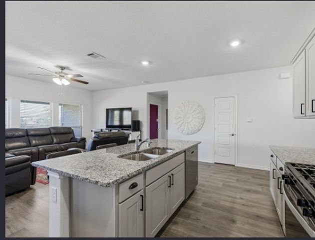 830 creekview, Lavon, TX 75166