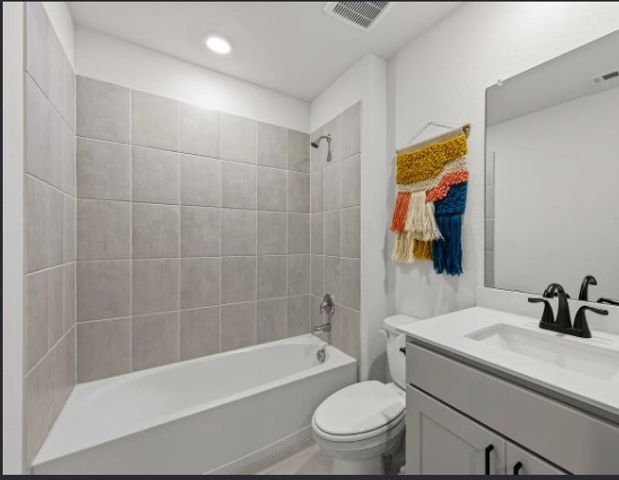 830 creekview, Lavon, TX 75166