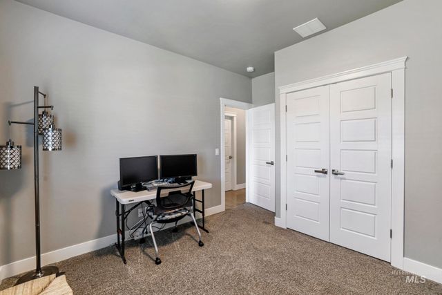 1050 Birchton Loop, Twin Falls, ID 83301