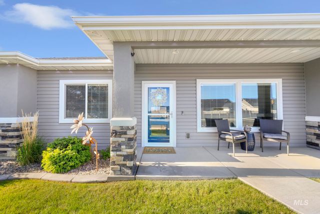 1050 Birchton Loop, Twin Falls, ID 83301