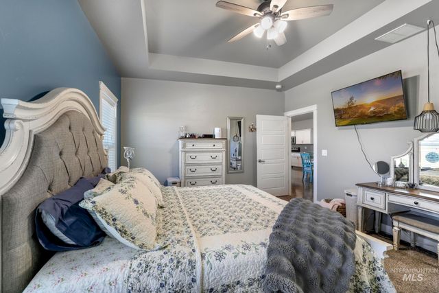 1050 Birchton Loop, Twin Falls, ID 83301