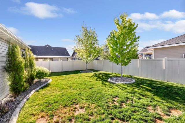 1050 Birchton Loop, Twin Falls, ID 83301