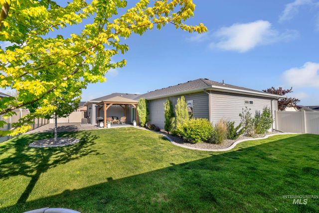 1050 Birchton Loop, Twin Falls, ID 83301