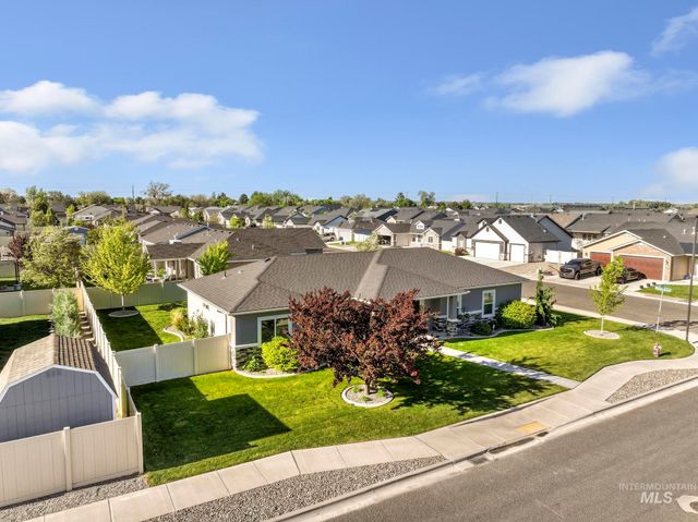 1050 Birchton Loop, Twin Falls, ID 83301