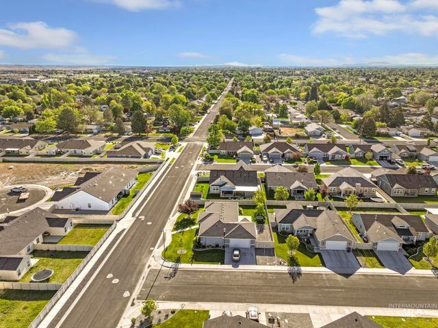 1050 Birchton Loop, Twin Falls, ID 83301