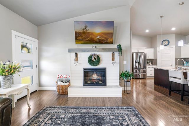 1050 Birchton Loop, Twin Falls, ID 83301