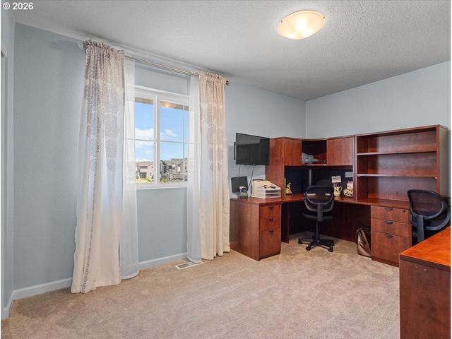 1664 36TH Pl, Forest Grove, OR 97116