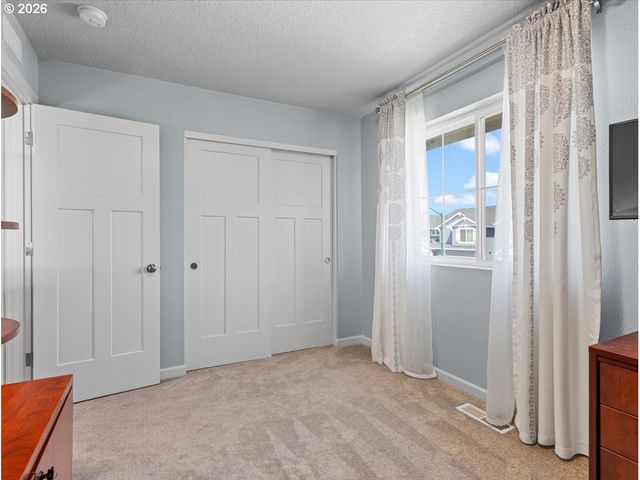 1664 36TH Pl, Forest Grove, OR 97116