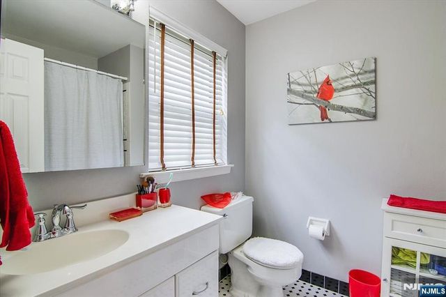 181 Long Hill Road, Little Falls, NJ 07424