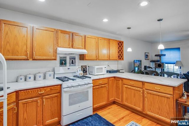 181 Long Hill Road, Little Falls, NJ 07424