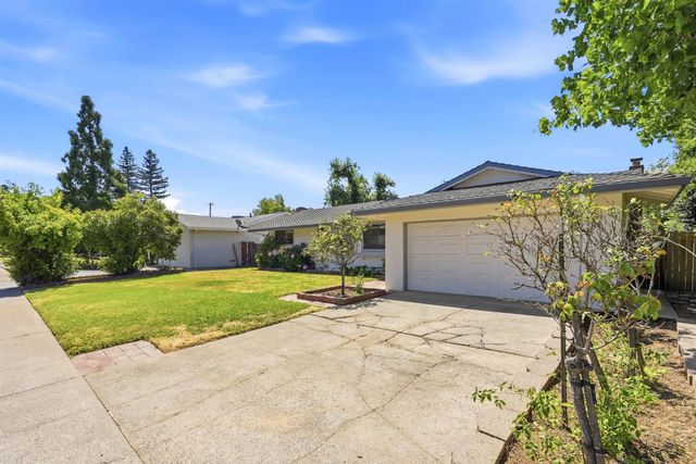5406 Canfield Ave, Carmichael, CA 95608