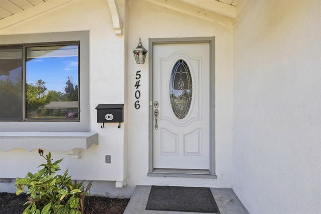5406 Canfield Ave, Carmichael, CA 95608