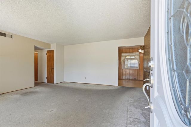 5406 Canfield Ave, Carmichael, CA 95608