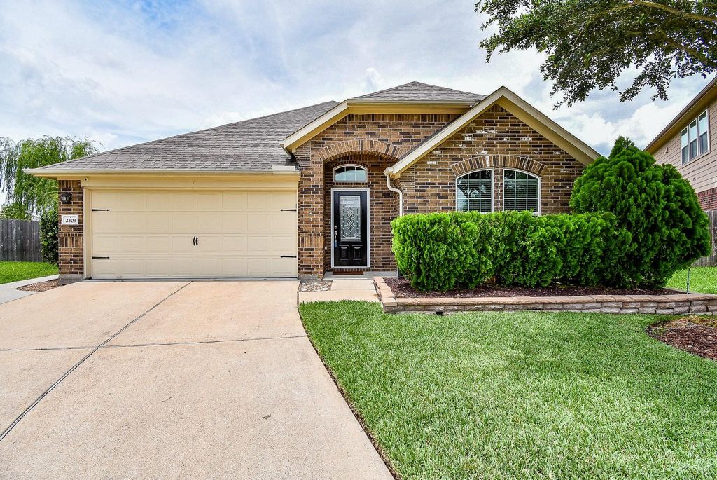 2303 Blue Jay Lane, Katy, TX 77494