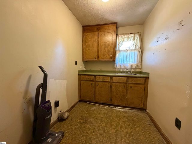 6012 State Park Road, Travelers Rest, SC 29690