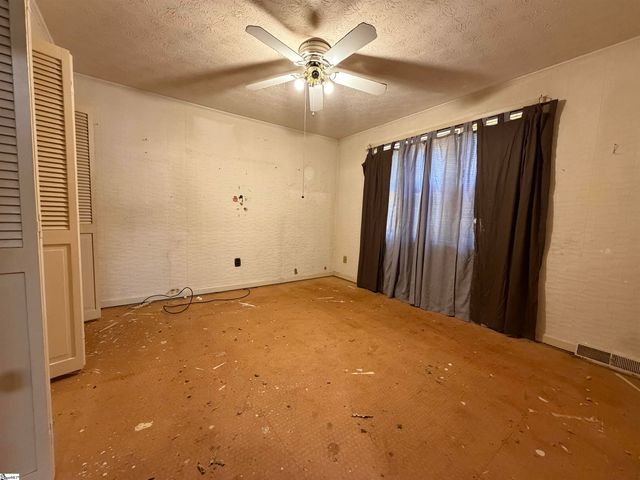 6012 State Park Road, Travelers Rest, SC 29690