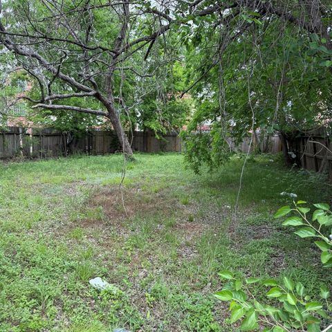 3713 Farmer Street, Houston, TX 77020