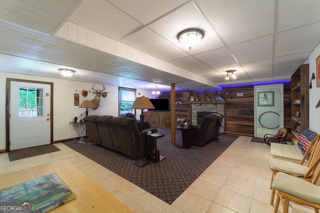 25 Ashley Creek Drive, Newnan, GA 30263