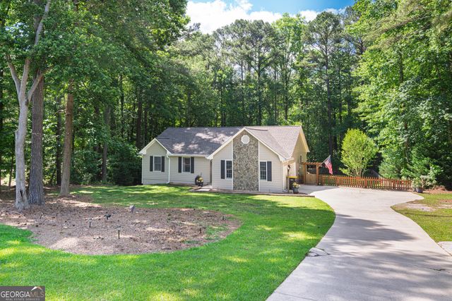 25 Ashley Creek Drive, Newnan, GA 30263